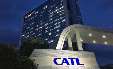 9000億巨頭飆升 鋰電池是汽車行業(yè)的未來嗎？